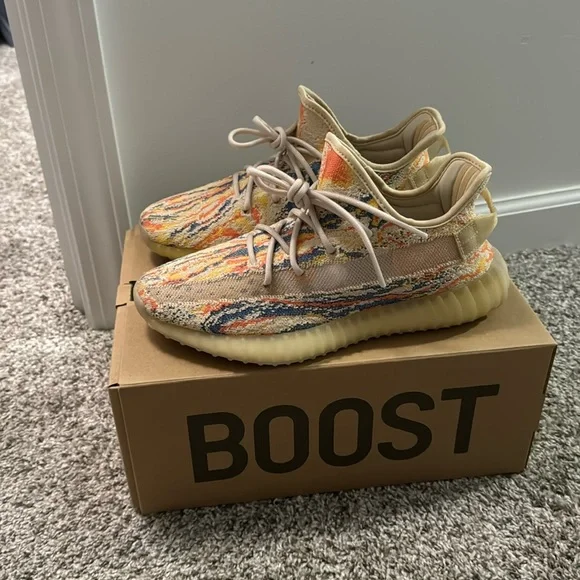 Yeezy Boost 350 V2
